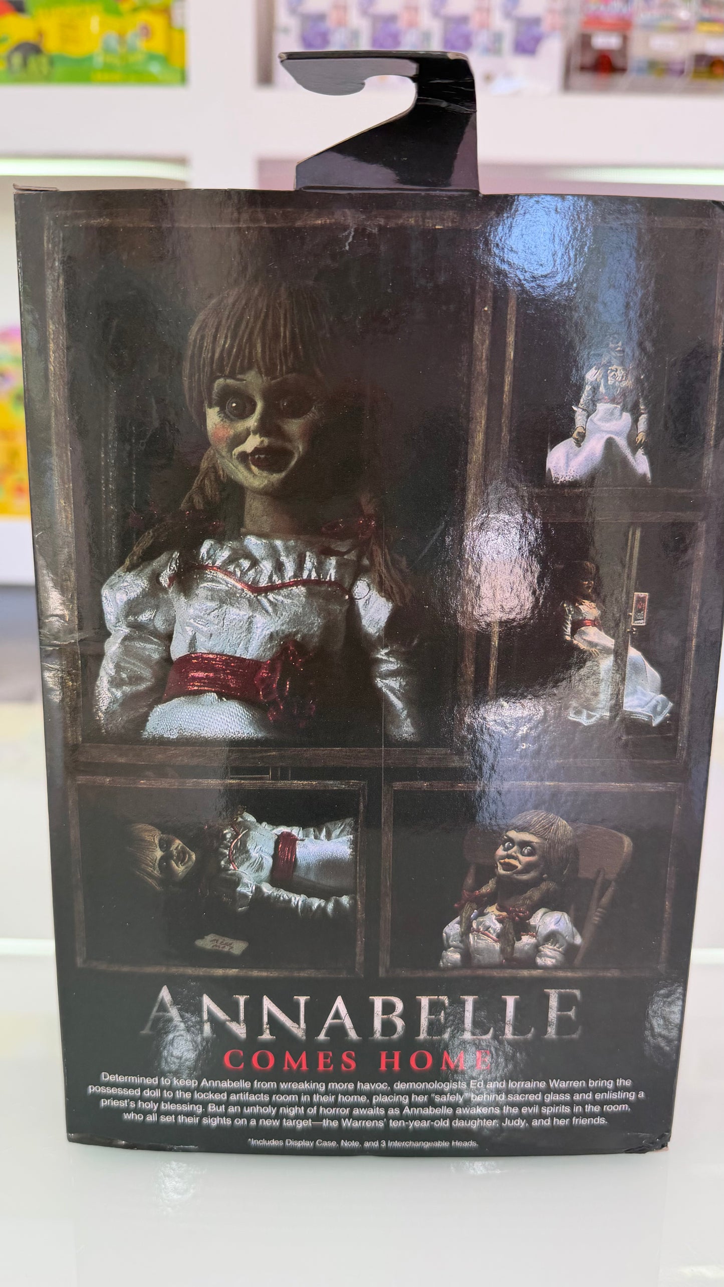NECA – Annabelle Ultimate Action Figure – Annabelle – Prodotto ufficiale da collezione