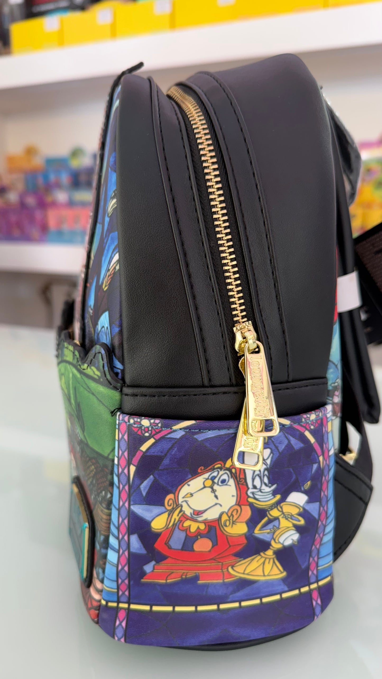 Zaino Mini Loungefly Disney La Bella e la Bestia Vetrata Incantata – Beauty and the Beast Ufficiale
