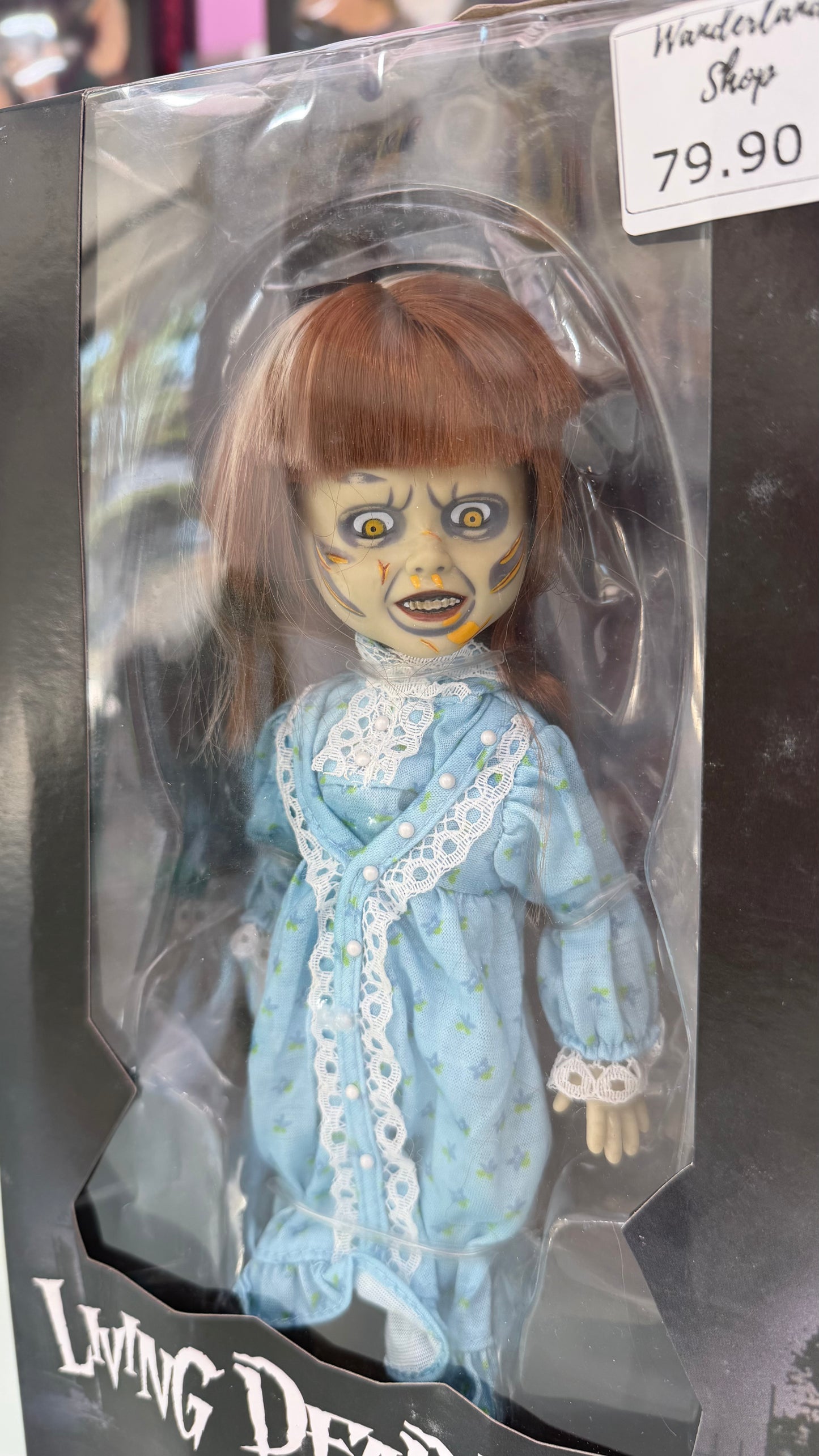 Mezco Toyz – The Exorcist Living Dead Dolls Regan MacNeil – Bambola Ufficiale 27 cm