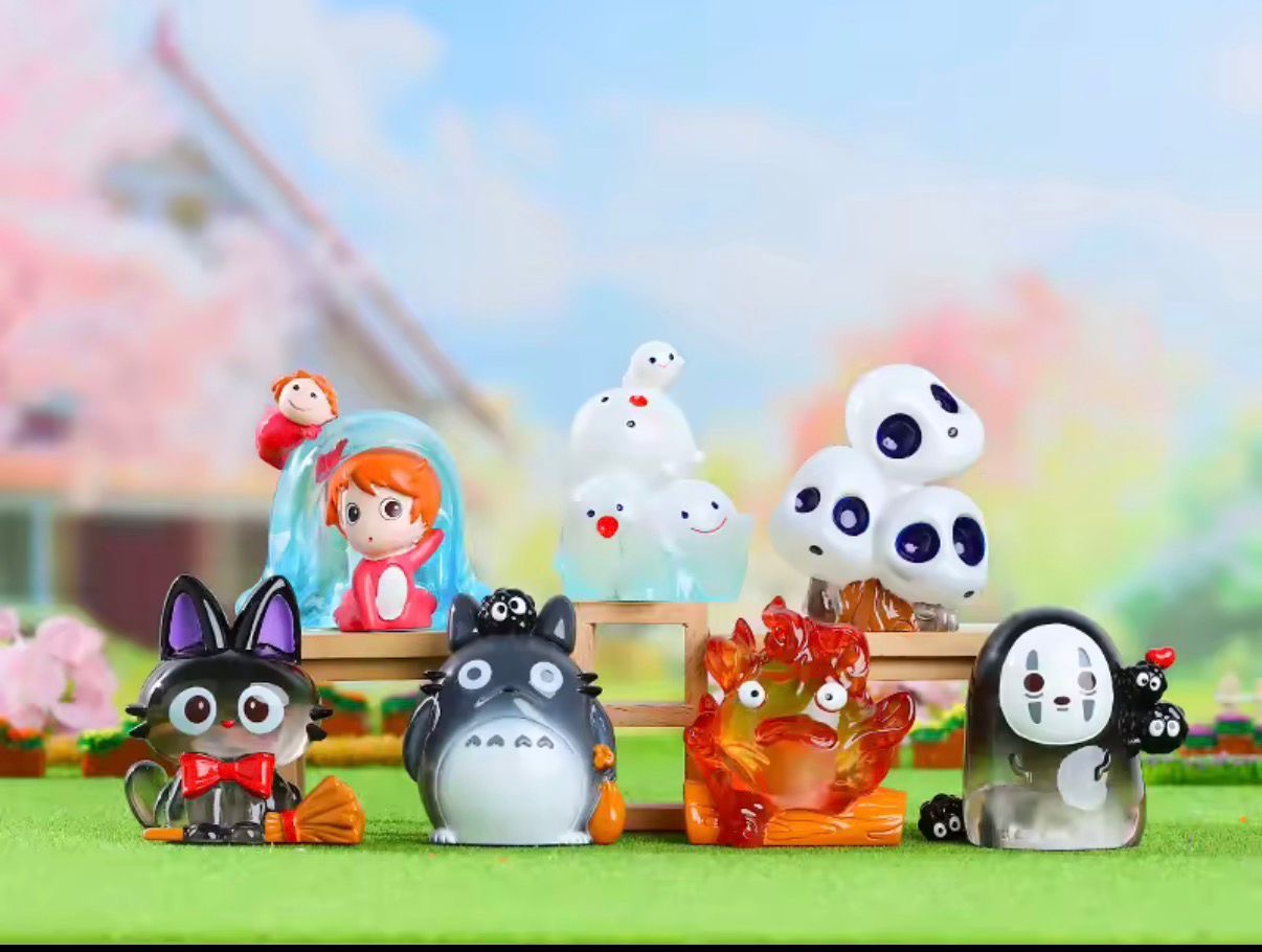 Mini Figures Luminose Totoro & Amici – Personaggi ispirati allo Studio Ghibli