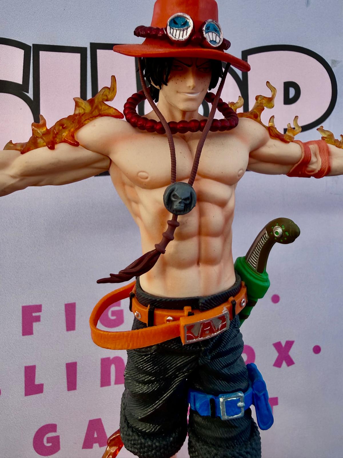 Portgas D. Ace – One Piece Figure con Fiamme (circa 28 cm)