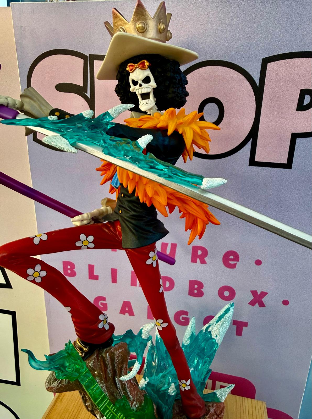 Brook – One Piece Figure 34 cm (Soul King con Spada Gelida)