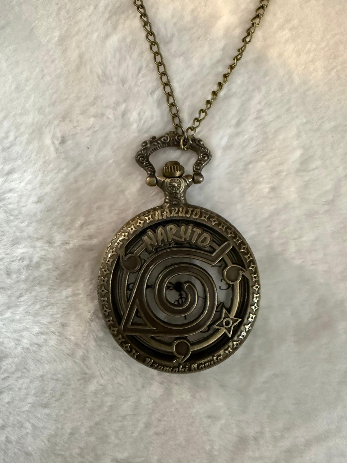 Orologio Collana “Naruto” – Simbolo della Foglia (metallo, funzionante)