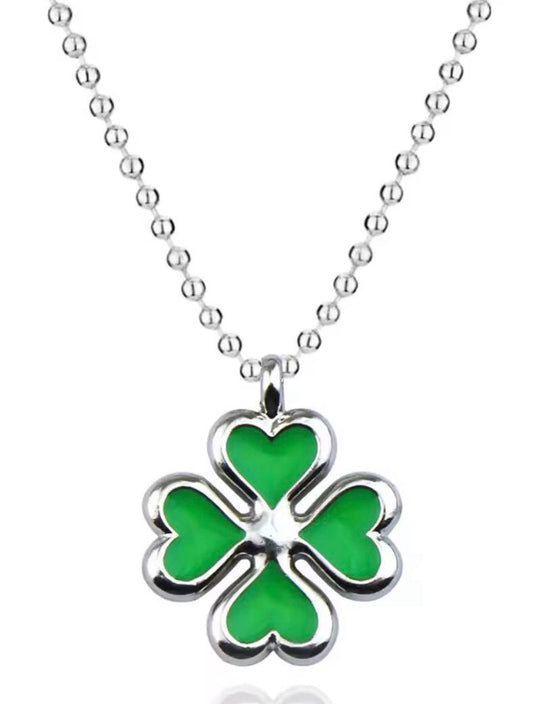 Collana Black Clover – Emblema dei Golden Dawn (Quadrifoglio Verde)