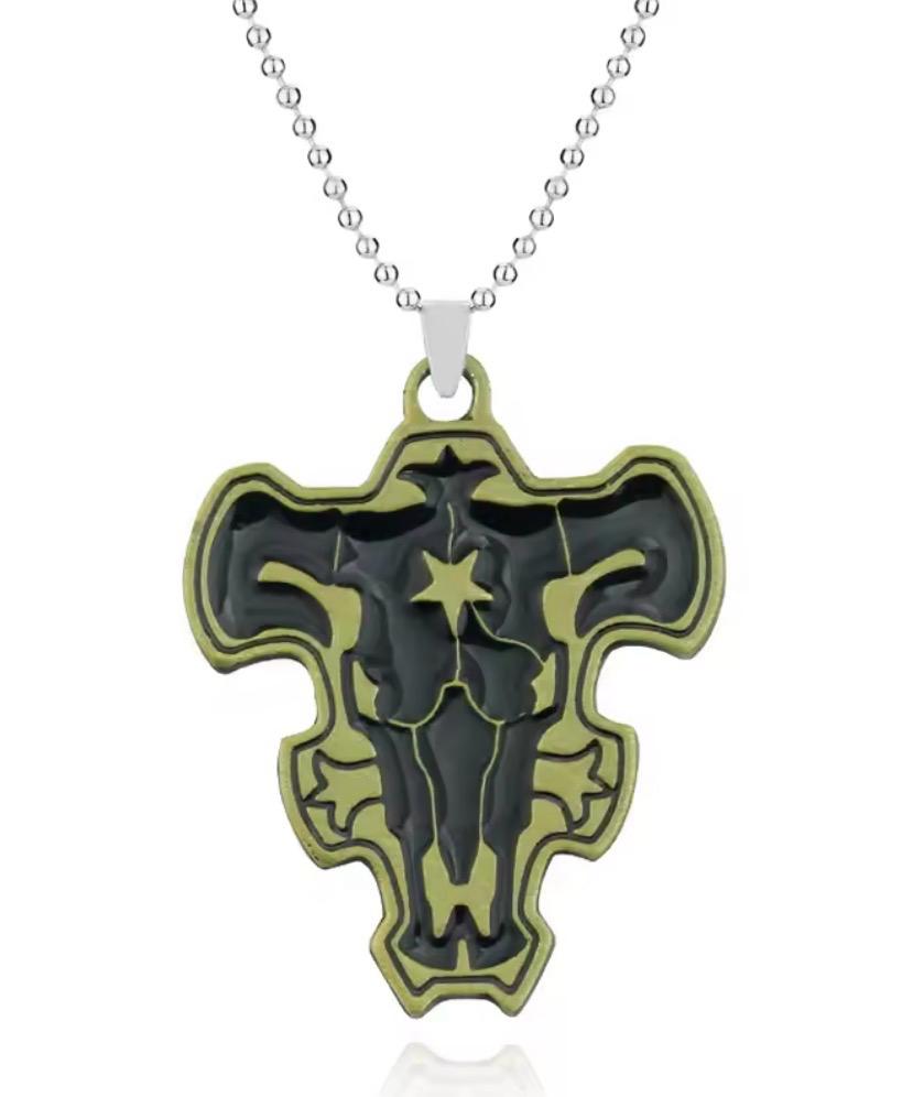 Collana Black Clover – Emblema del Toro Nero (Black Bulls)